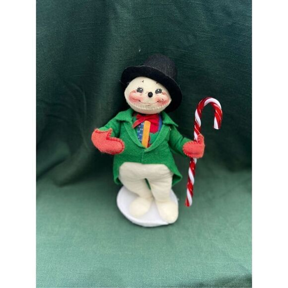 Annalee Snowy Gentlemen Snowman Holding Candy Cane 10" - Picture 2 of 7